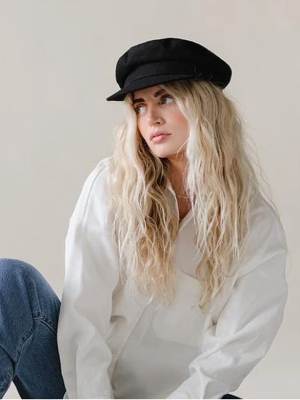 Gigi Pip Black Linen Newsboy Cap